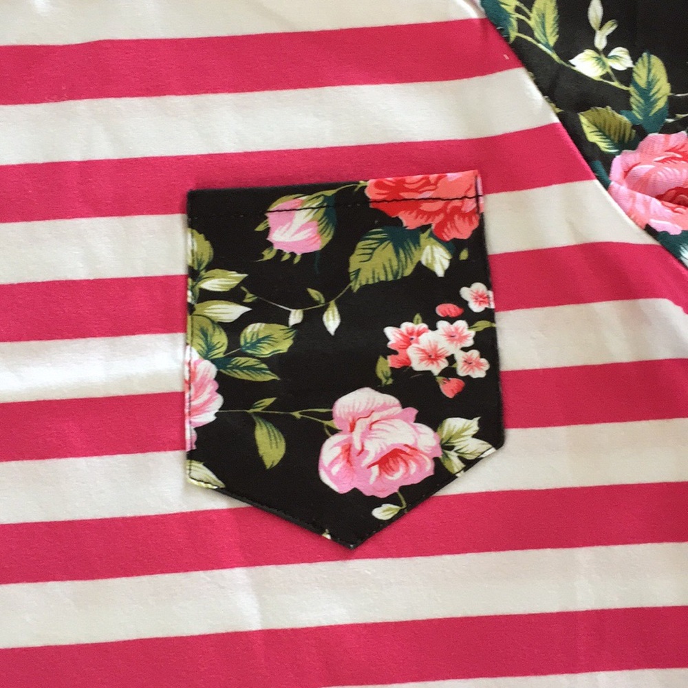 Ladies Floral/Striped Raglan Top 🎀 - Picture 2 of 3